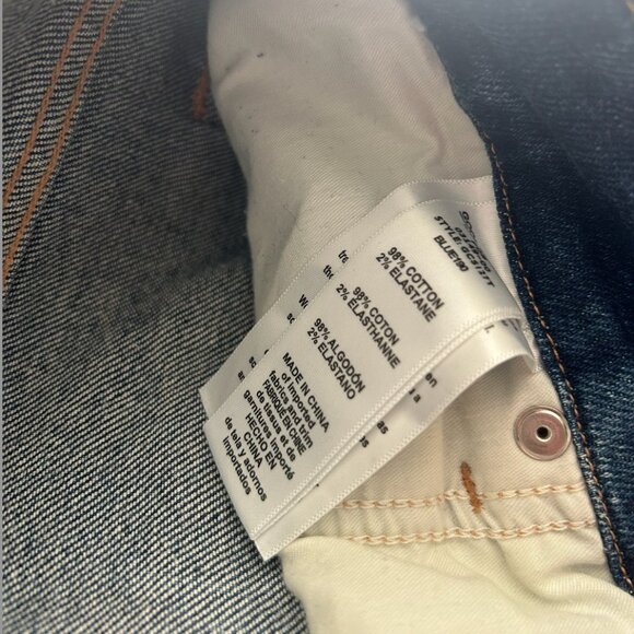 Good American Good Curve Straight Leg Jeans - Size 31 - Picture 4 of 5